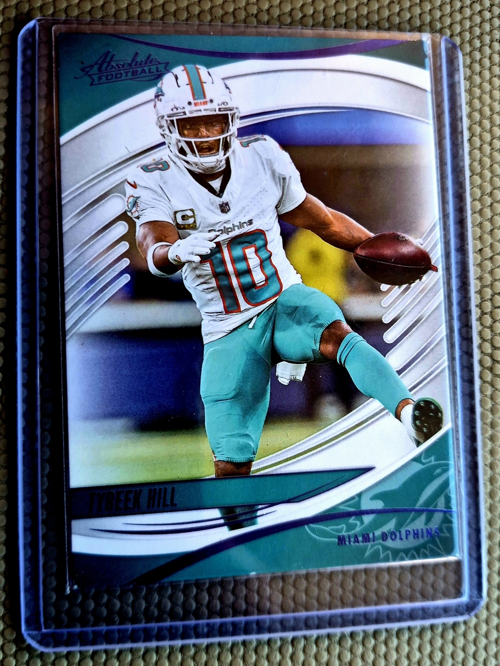 2024 Panini Absolute Tyreek Hill Green Foil Parallel #65 Miami Dolphins Raw